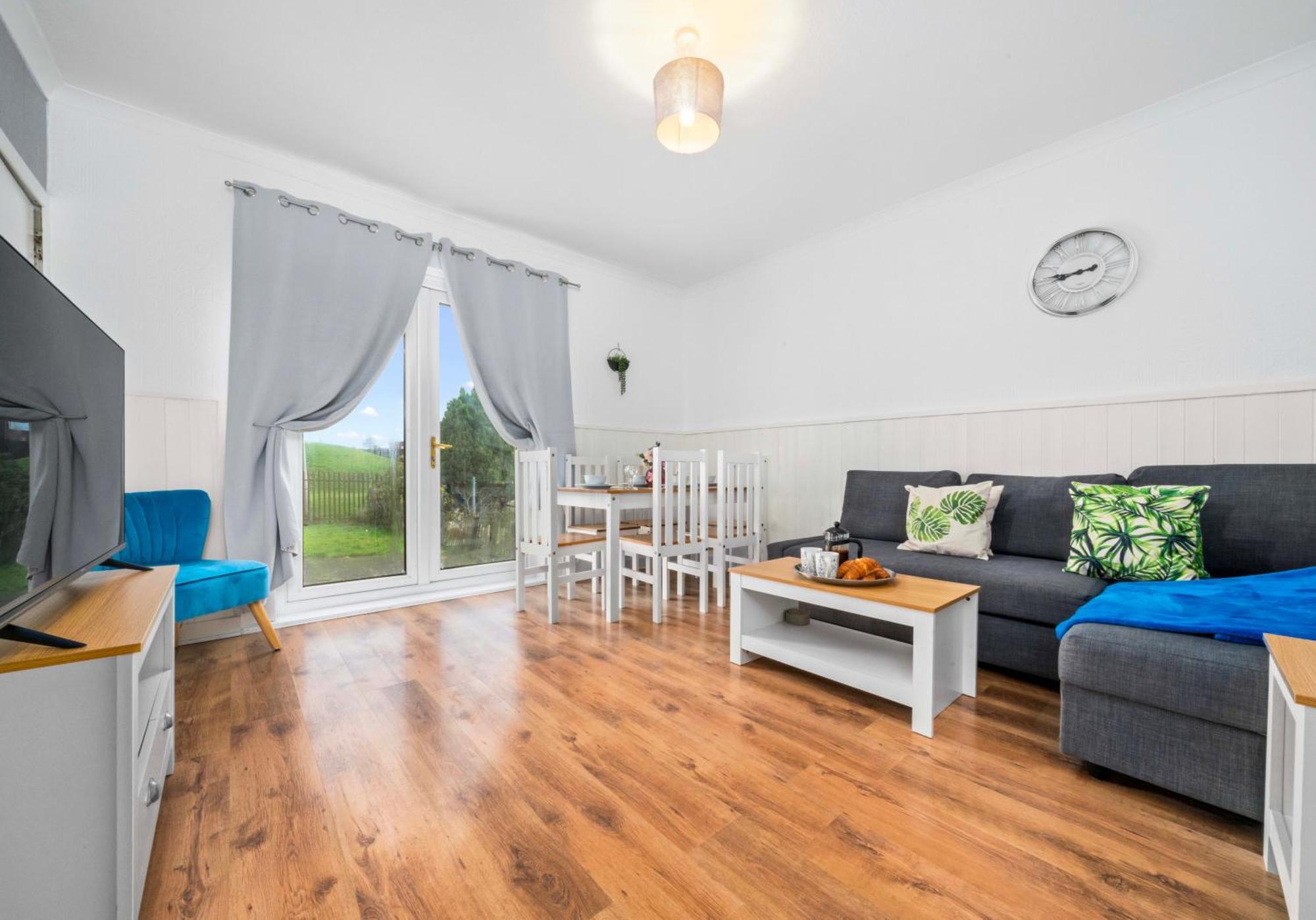 Nicol Apartment By Klass Living Airdrie Εξωτερικό φωτογραφία